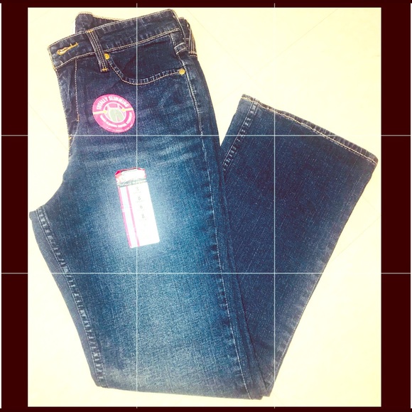 Levi's Pants - 🆕 Levis Jeans women Misses Size 8 Sold as is.